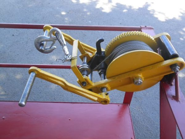 MALACATE (Incluye cable de acero de 50.00 mts de longitud con soporte para 500 kg)